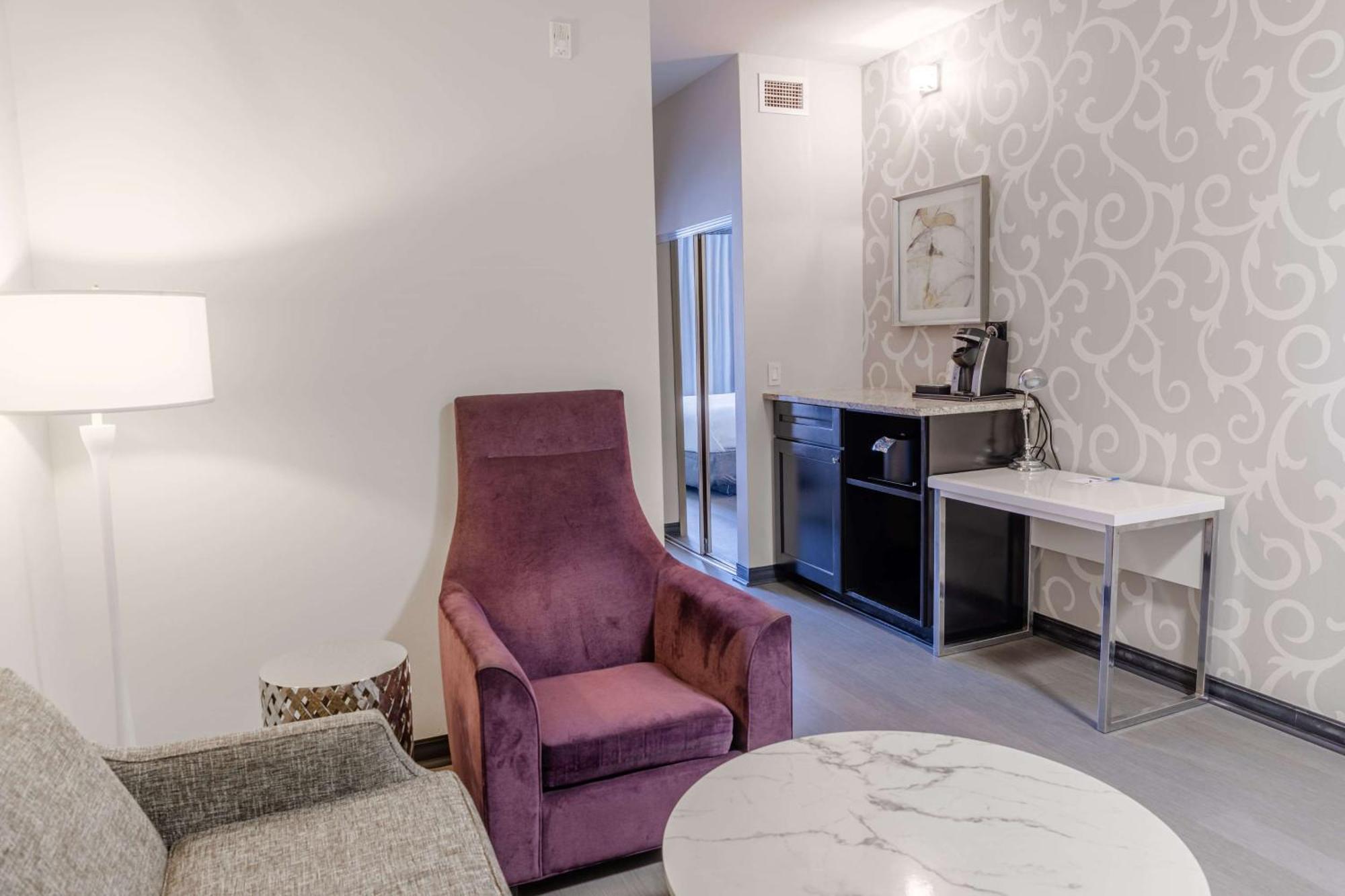 Tryp By Wyndham Savannah Ngoại thất bức ảnh