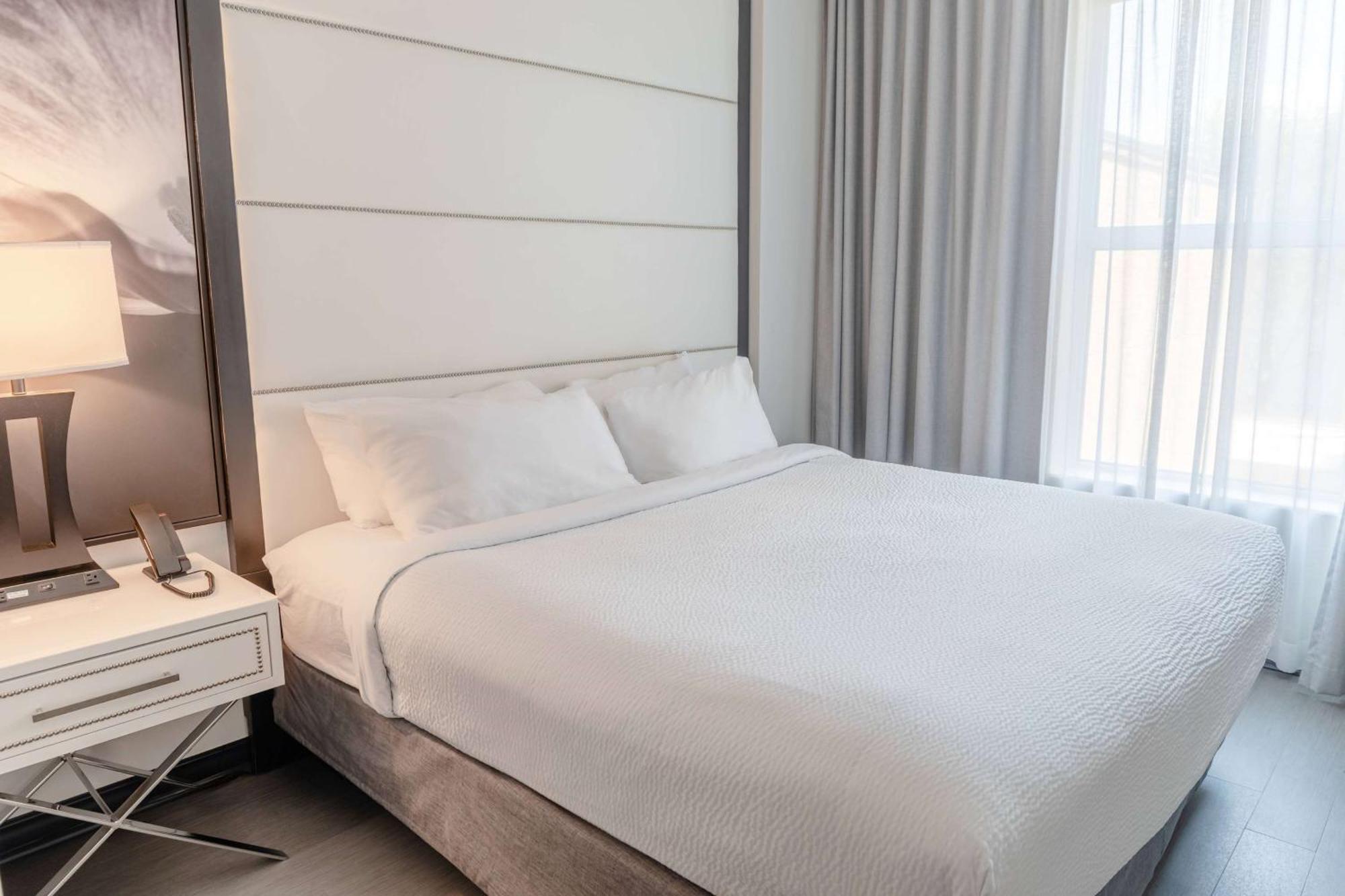 Tryp By Wyndham Savannah Ngoại thất bức ảnh