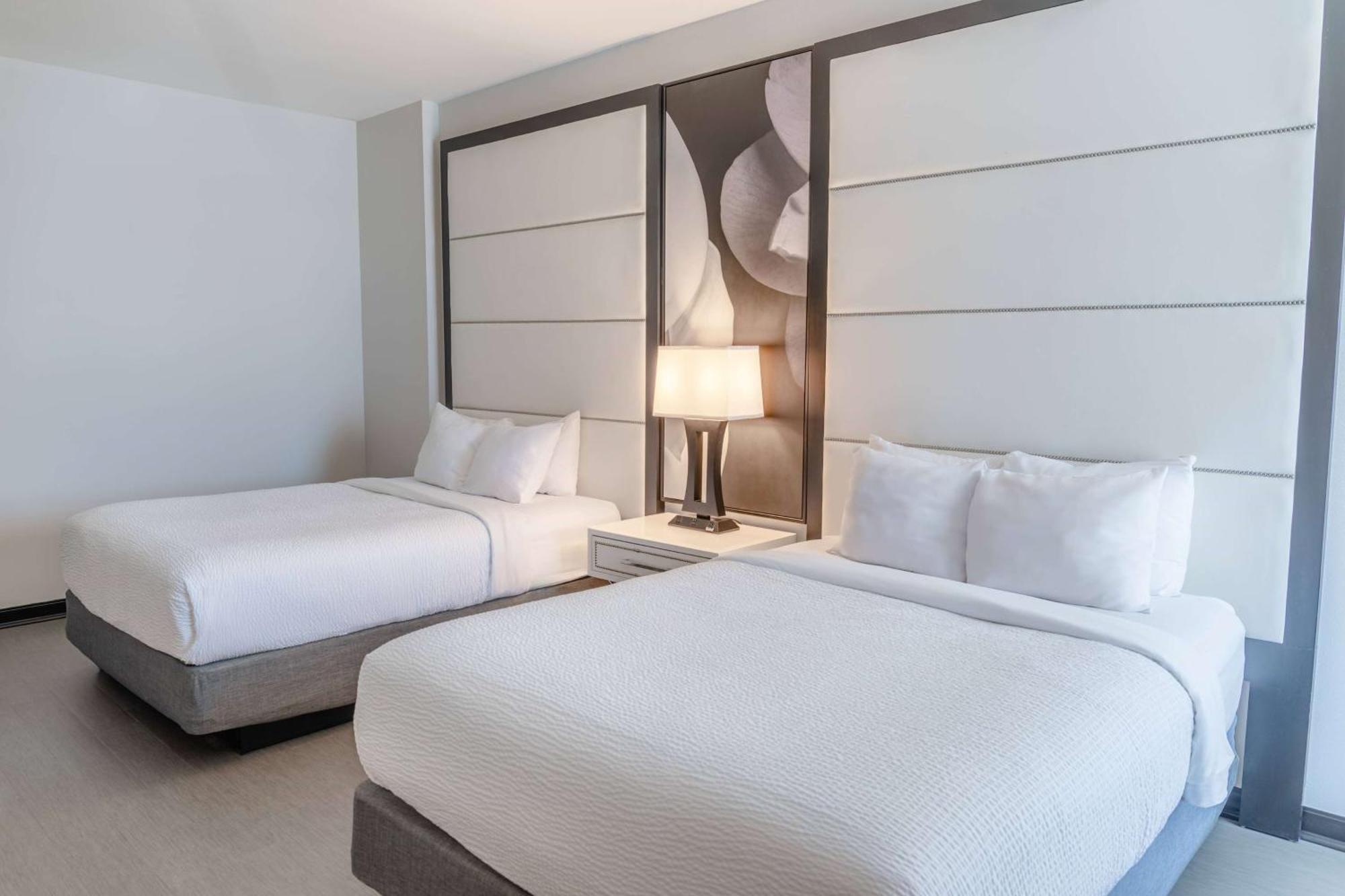Tryp By Wyndham Savannah Ngoại thất bức ảnh