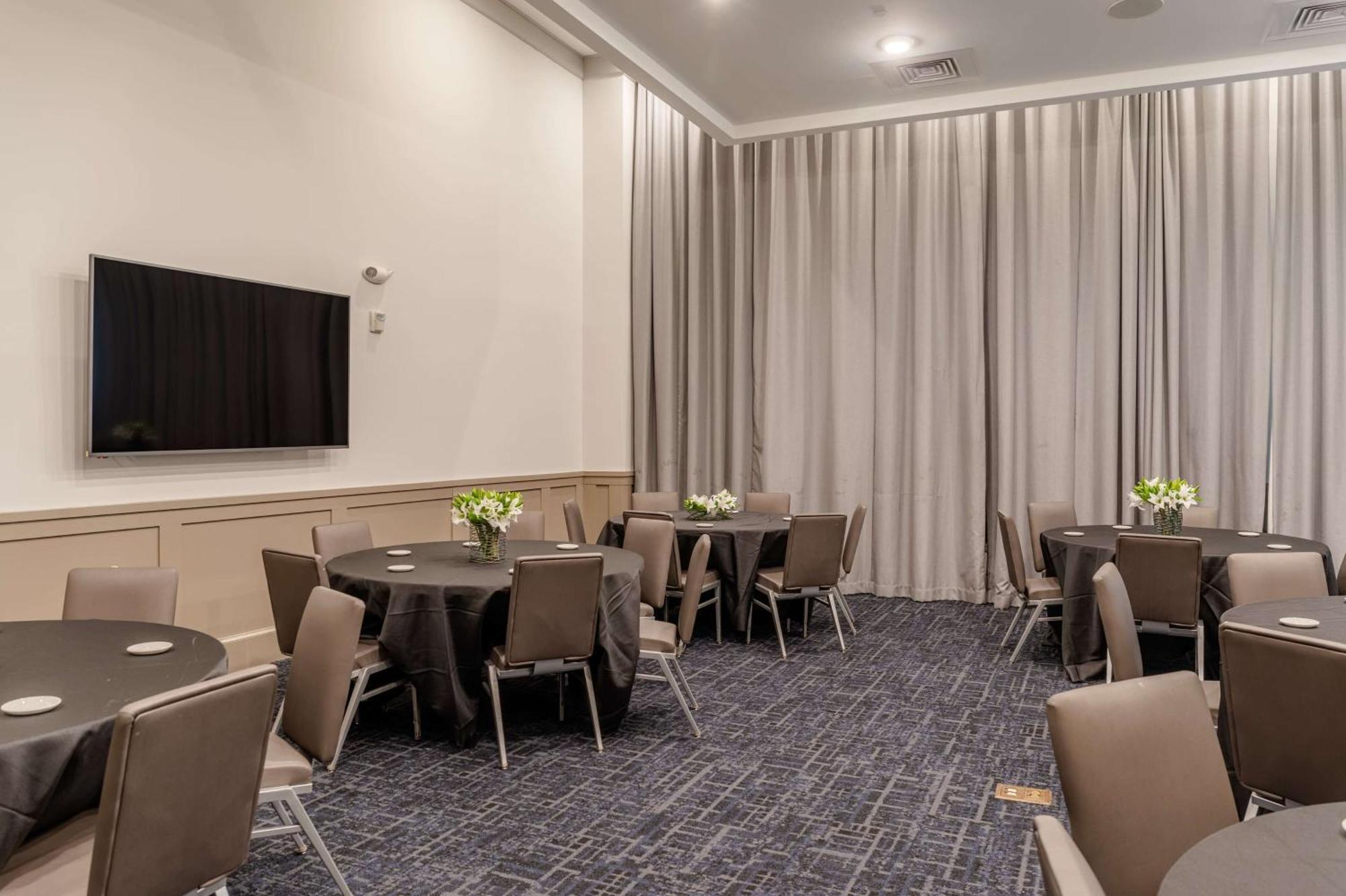 Tryp By Wyndham Savannah Ngoại thất bức ảnh