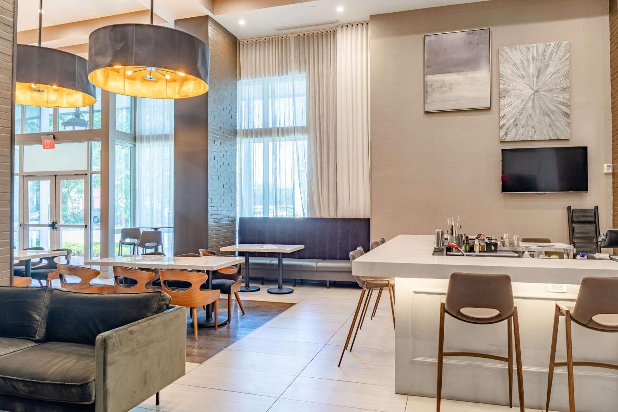 Tryp By Wyndham Savannah Ngoại thất bức ảnh