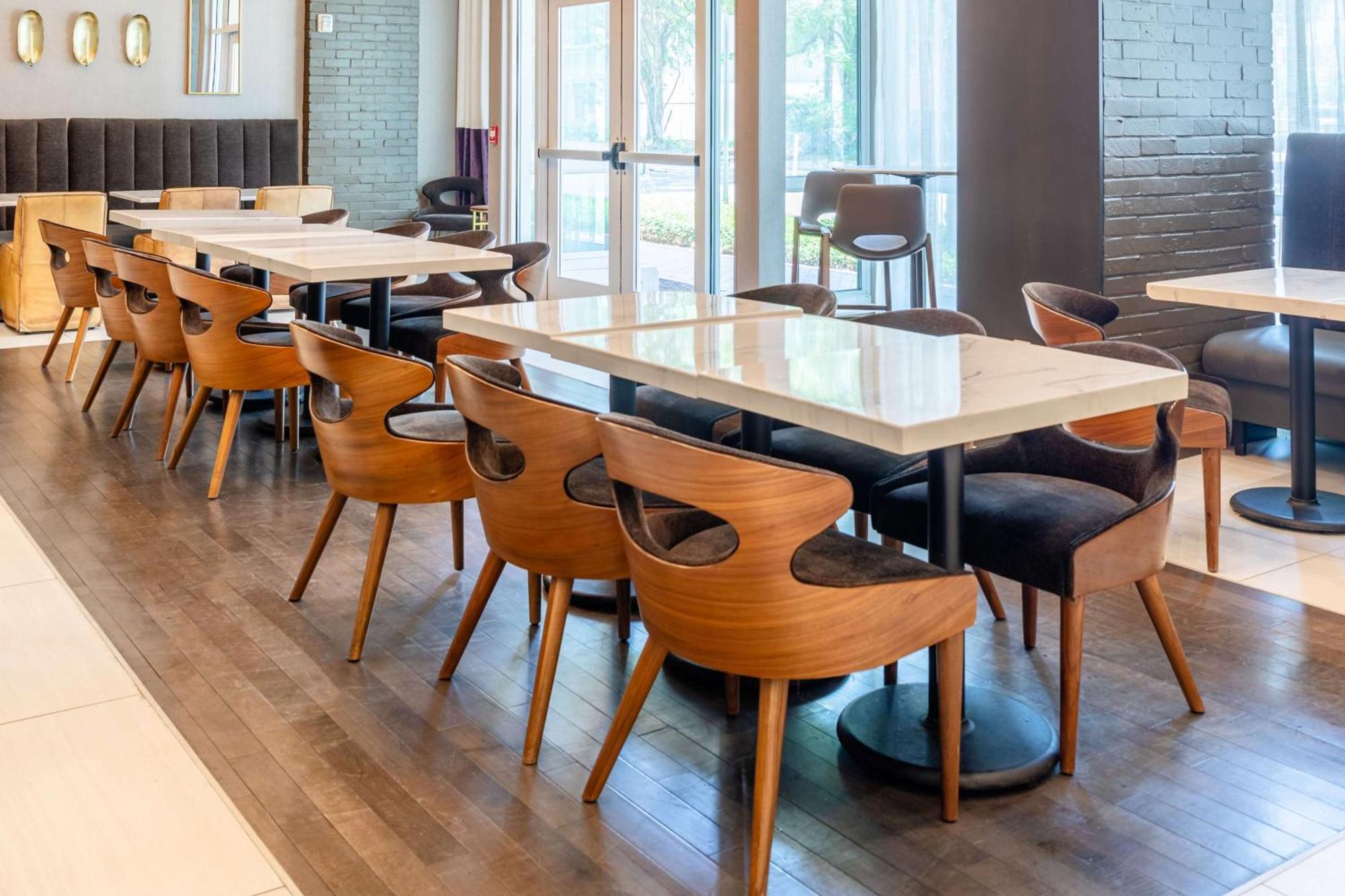 Tryp By Wyndham Savannah Ngoại thất bức ảnh